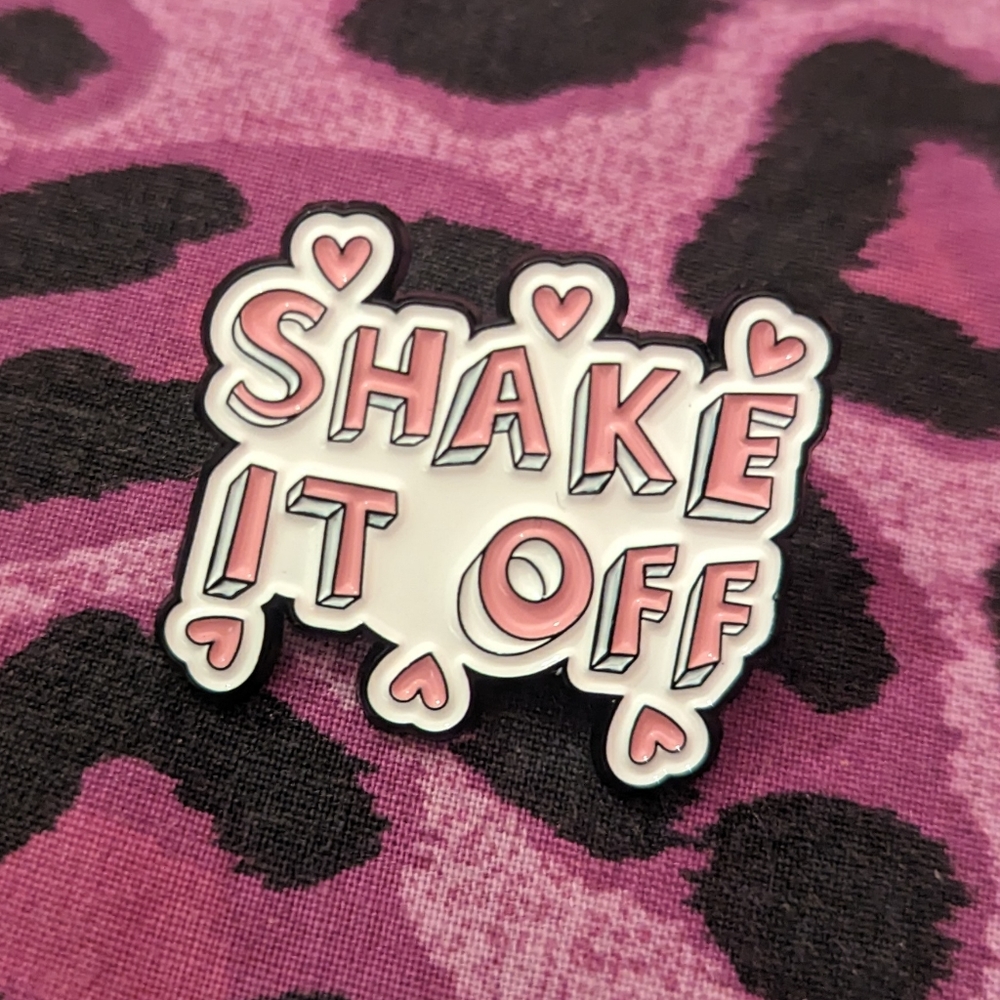 🩷 Taylor Swift - Shake It Off - Enamel Pin
